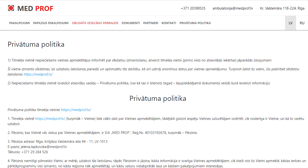Pagina di implementazione della politica sulla privacy con dettagli sulle pratiche dei dati utente e notifiche sui cookie.